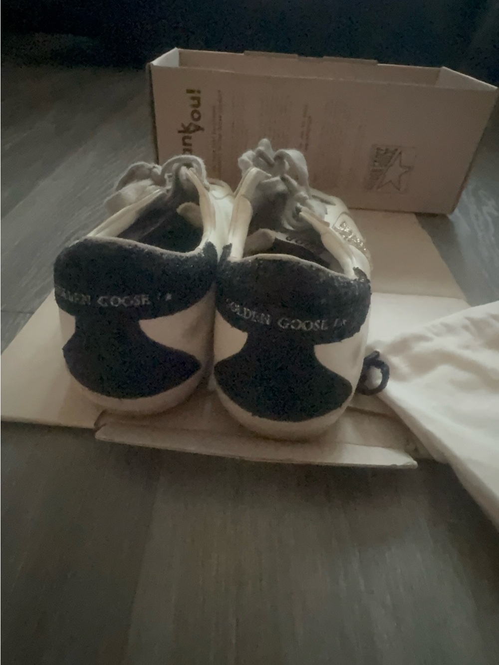 Golden Goose White Low-Top Sneakers with Gold Glitter Star - Picture 5 of 6